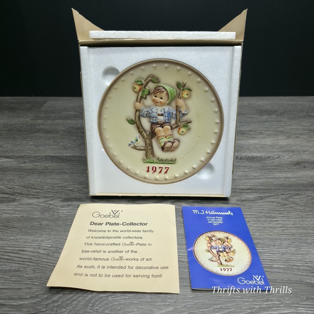 Vintage Goebel M. J. Hummel Annual Plate - Boy In Tree HUM270  - Made In Germany